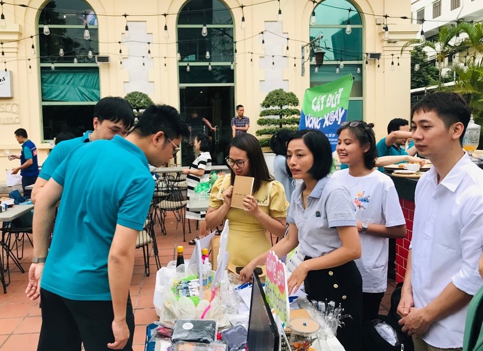 Sự kiện gây quỹ cho trẻ em dự án Cắt đứt vòng xoáy tại Hải Phòng